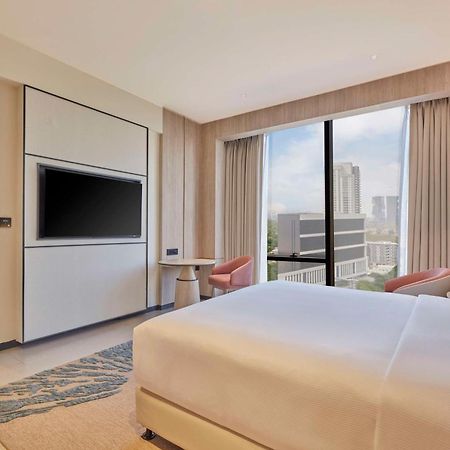 Hilton Gurugram Baani City Centre Gurgaon Ngoại thất bức ảnh