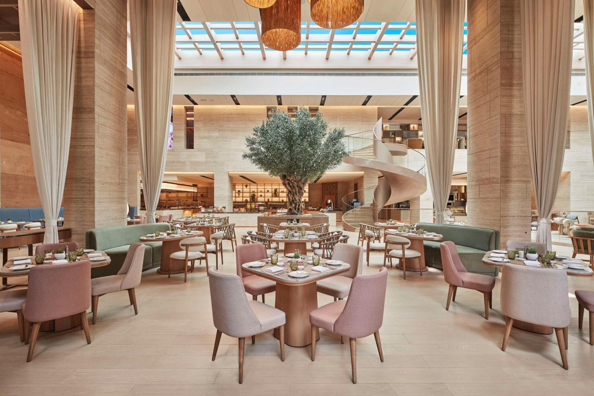 Hilton Gurugram Baani City Centre Gurgaon Ngoại thất bức ảnh