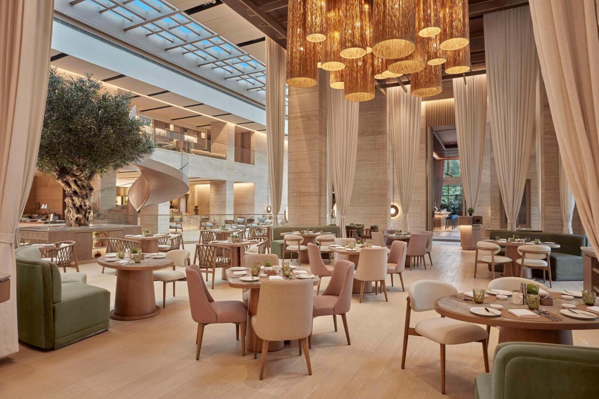 Hilton Gurugram Baani City Centre Gurgaon Ngoại thất bức ảnh