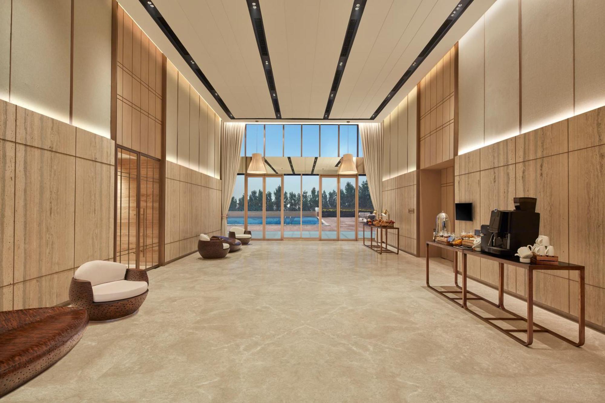 Hilton Gurugram Baani City Centre Gurgaon Ngoại thất bức ảnh