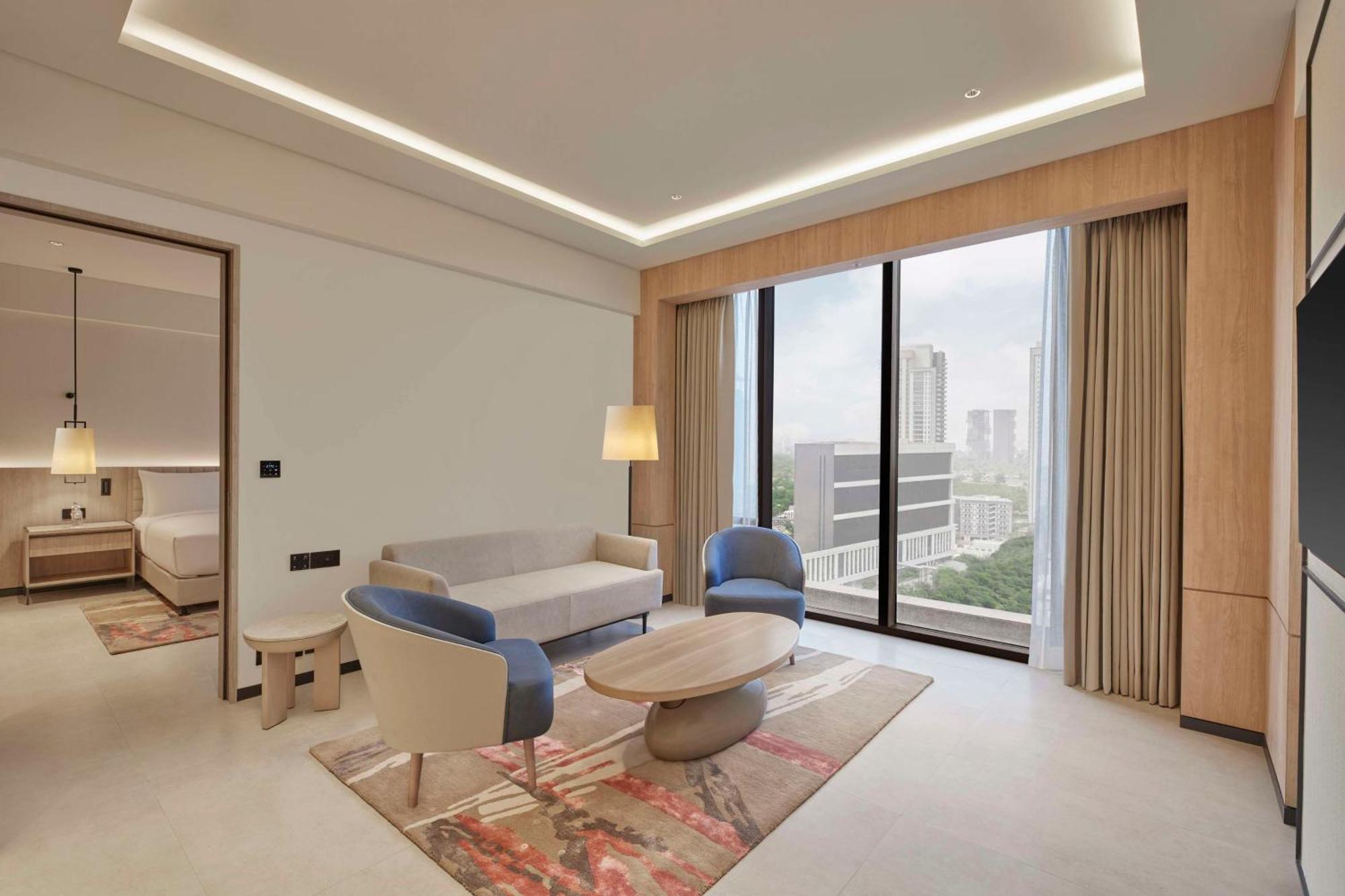 Hilton Gurugram Baani City Centre Gurgaon Ngoại thất bức ảnh
